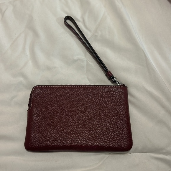 Coach Corner Zip Wristlet With Coach Stripe Wine Multi CH311 NWT - Picture 2 of 3